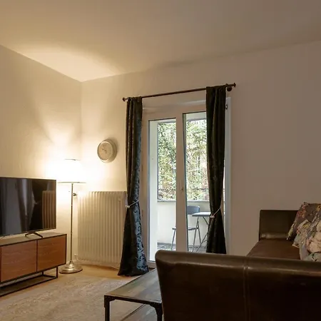 ダウンタウン スイート デュッセルドルフ